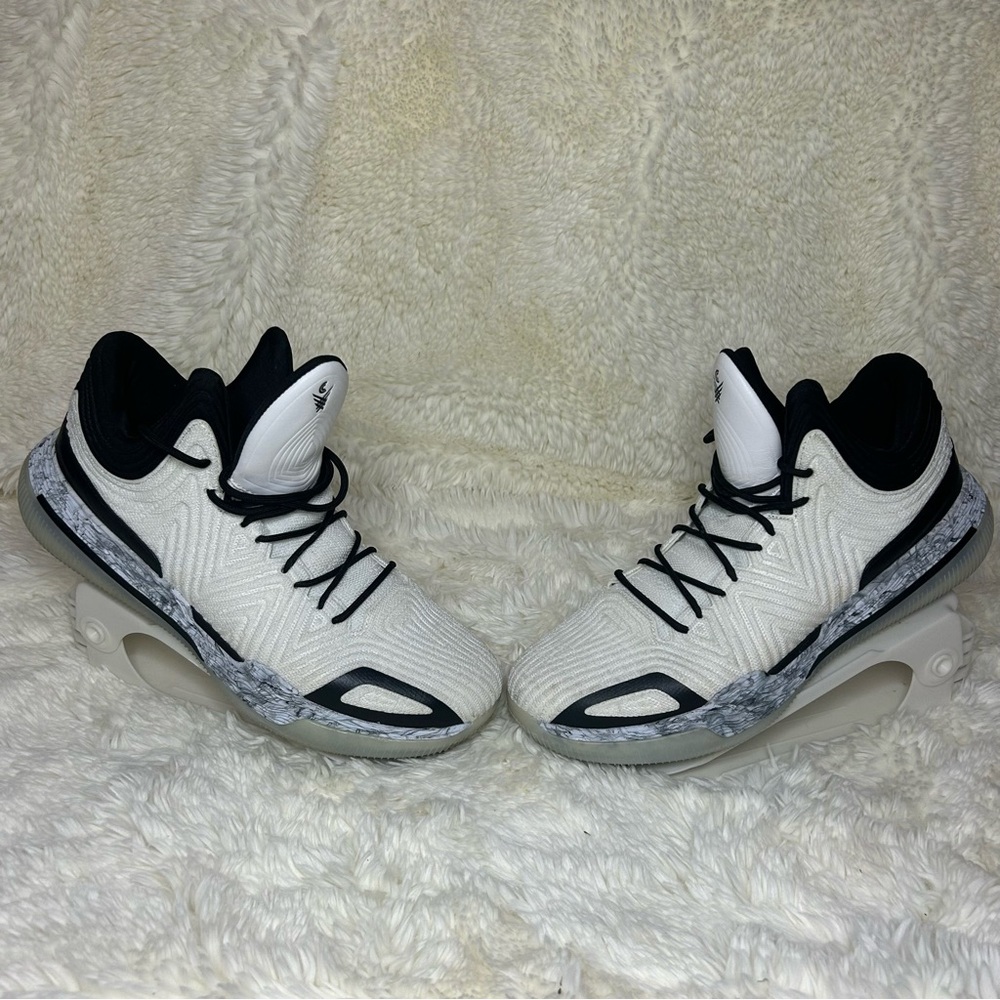 CROSS OVER CULTURE BASKETBALL SHOES - KAYO LP2 - SIZE 11.5